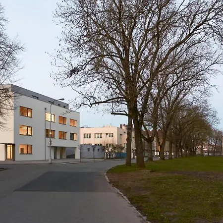 Stresni Apartman S Terasou Hradec Králové Extérieur photo